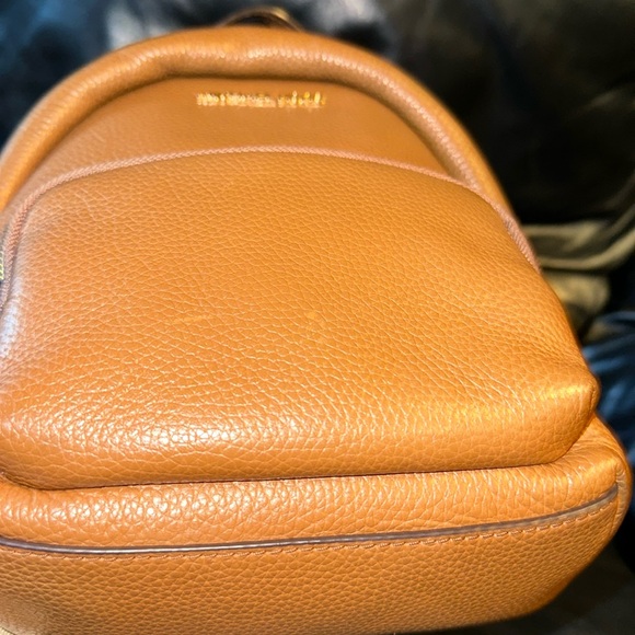 🔥🔥🔥Michael Kors Small Mini Erin Leather Convertible Backpack - Picture 7 of 15